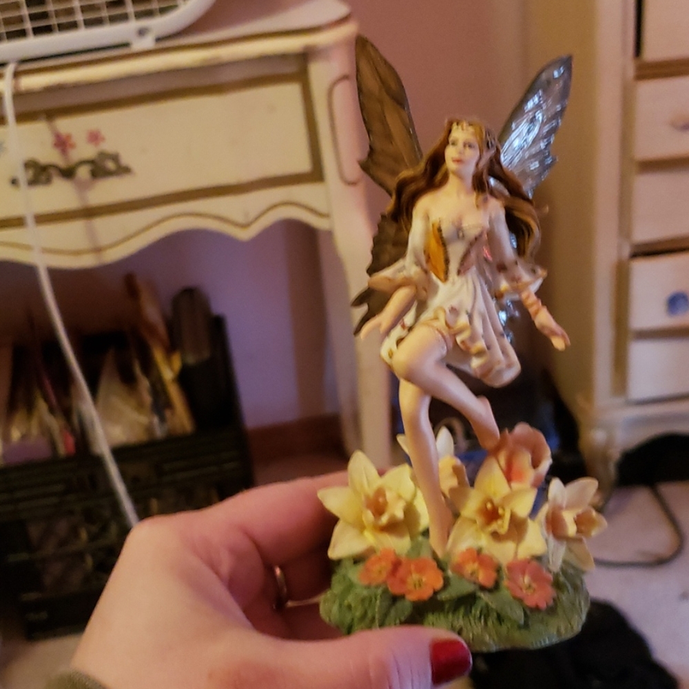 Fairy - Picture 2 of 3